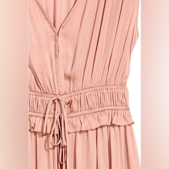 H&M Flowy Satin Party Vneck Midi Dress in Pink Size S/M - Picture 3 of 9
